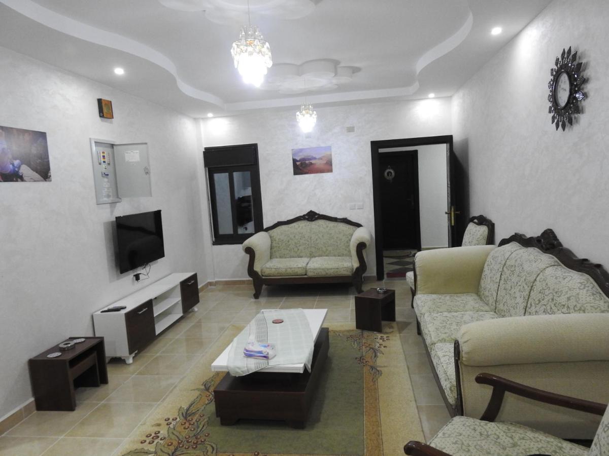 Amro Petra Apartment Wadi Musa Exterior photo