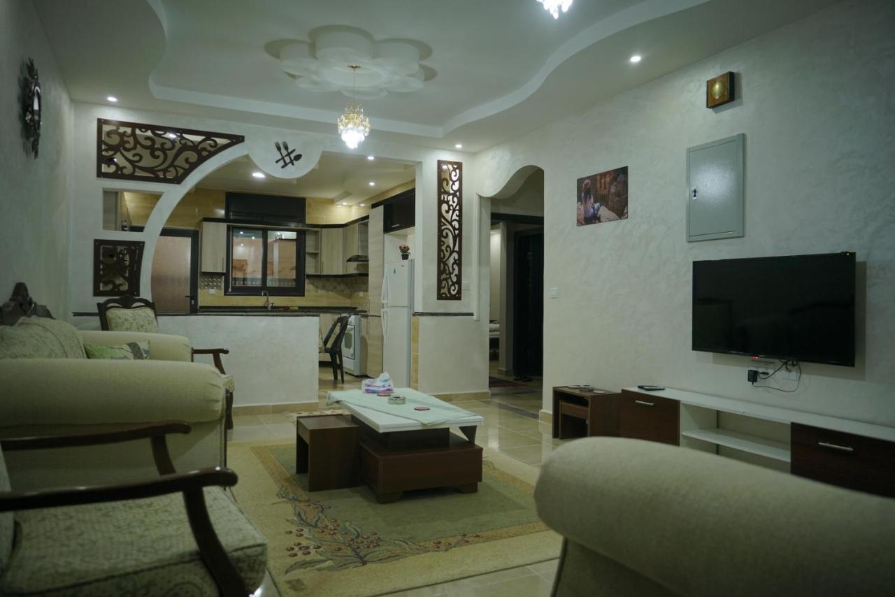 Amro Petra Apartment Wadi Musa Exterior photo